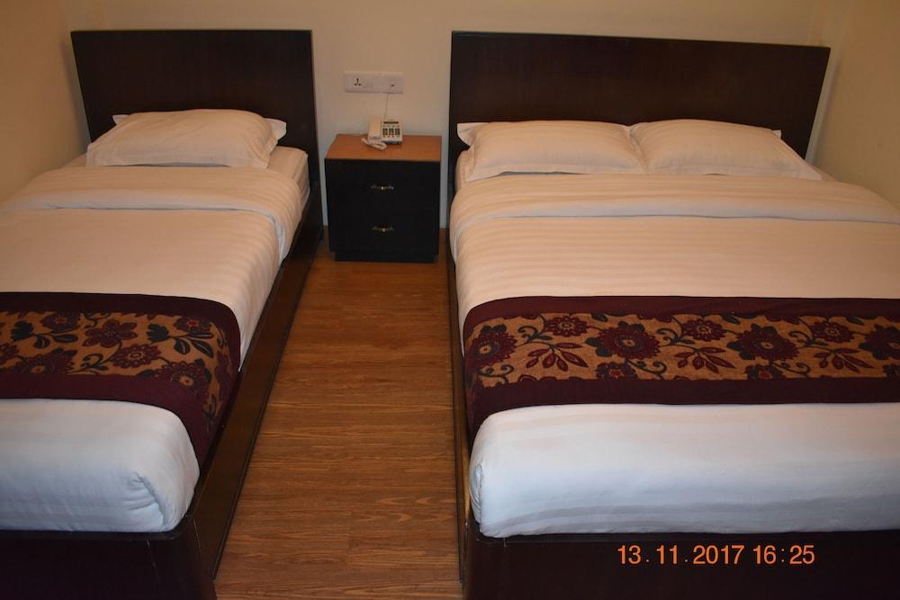 Hotel Hema Kathmandu Exteriör bild