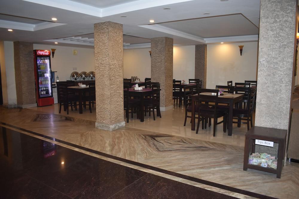 Hotel Hema Kathmandu Exteriör bild