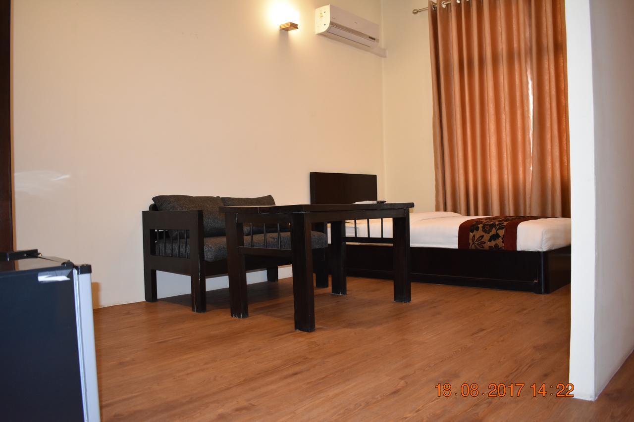 Hotel Hema Kathmandu Exteriör bild